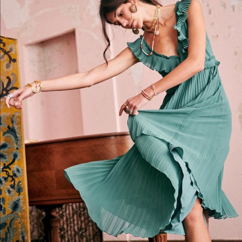 SEZANE Rachelle Dress / Size 38 (FR) or 6 (US) / Color: Sage